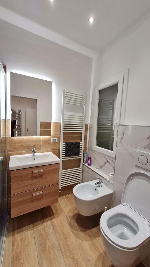 ボローニャGiudei House Smart 2アパートメント エクステリア 写真